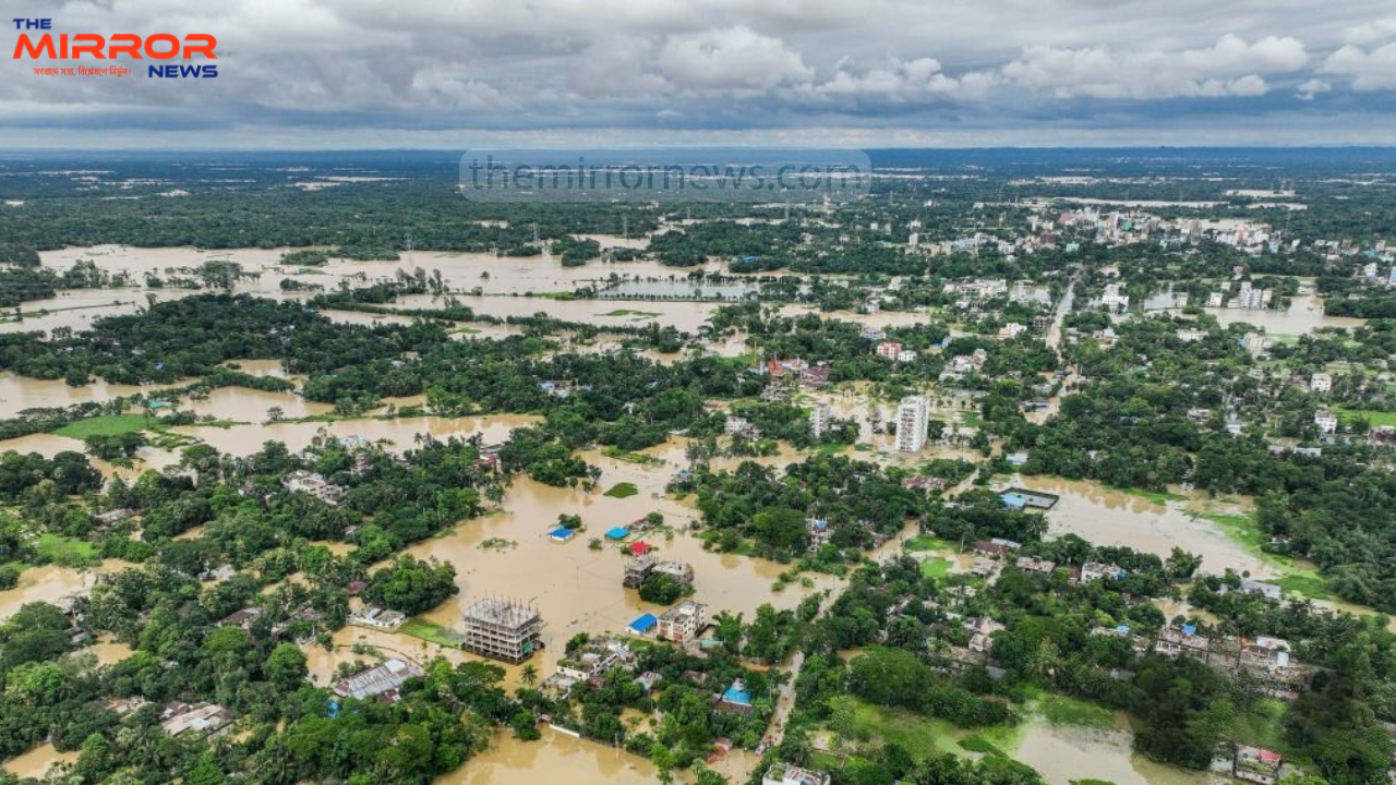 ফেনীতে বন্যা নিয়ন্ত্রণ বাঁধে ৩৬ স্থানে ভাঙন