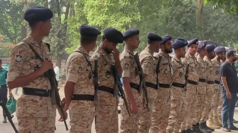 যমুনায় এনসিপির চার নেতার সাথে বৈঠক প্রধান উপদেষ্টার