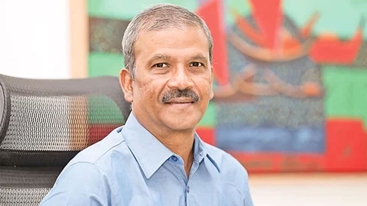 গণভোটের বিষয়ে শিগগিরই চূড়ান্ত সিদ্ধান্ত দিবেন প্রধান উপদেষ্টা: আসিফ নজরুল