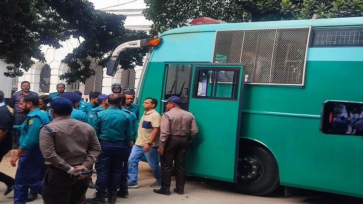 গুমের মামলায় ১০ সেনা কর্মকর্তা ট্রাইব্যুনালে